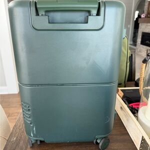 Green Rolling Suitcase